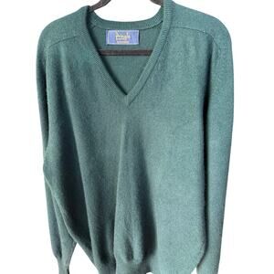 0109 Pringle of Scotland 100% Cashmere V Neck Sweater Green